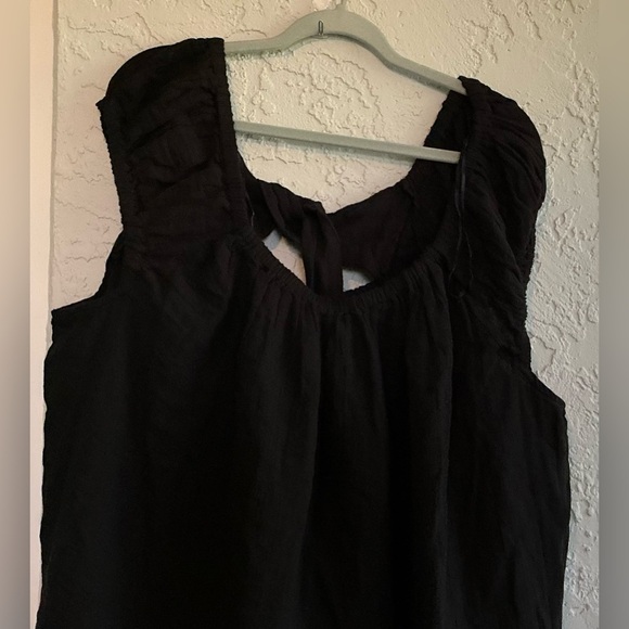 Old Navy Tie Back Cutout Black Blouse - Picture 6 of 12